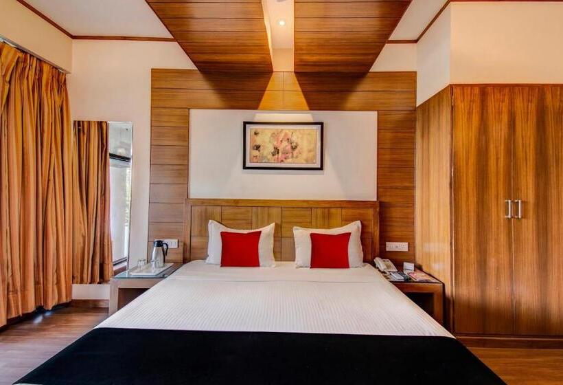 فندق Capital O Broadway