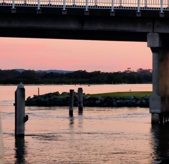 מוטל South Pacific Palms Motor Inn