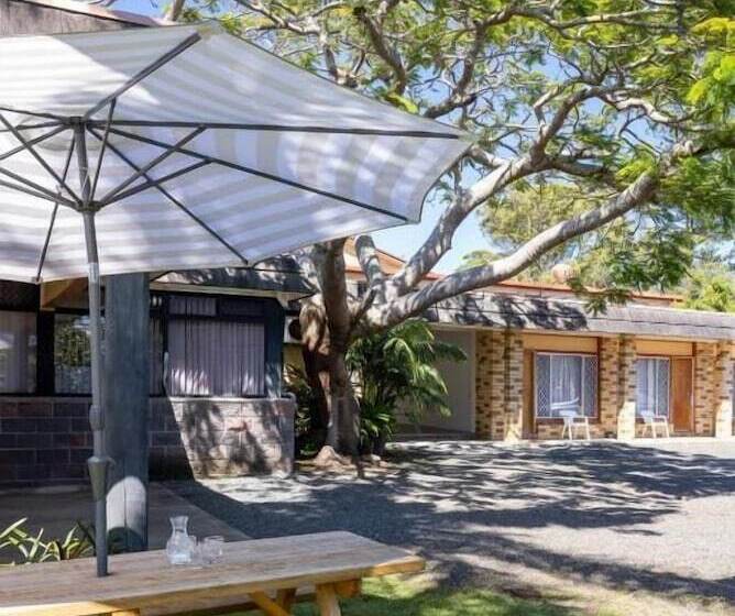 מוטל South Pacific Palms Motor Inn