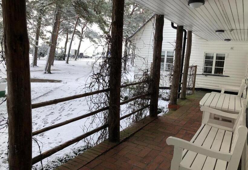 ユースホステル Efs Höllviksstrand