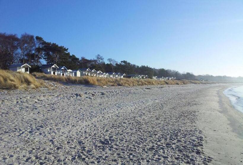 ユースホステル Efs Höllviksstrand