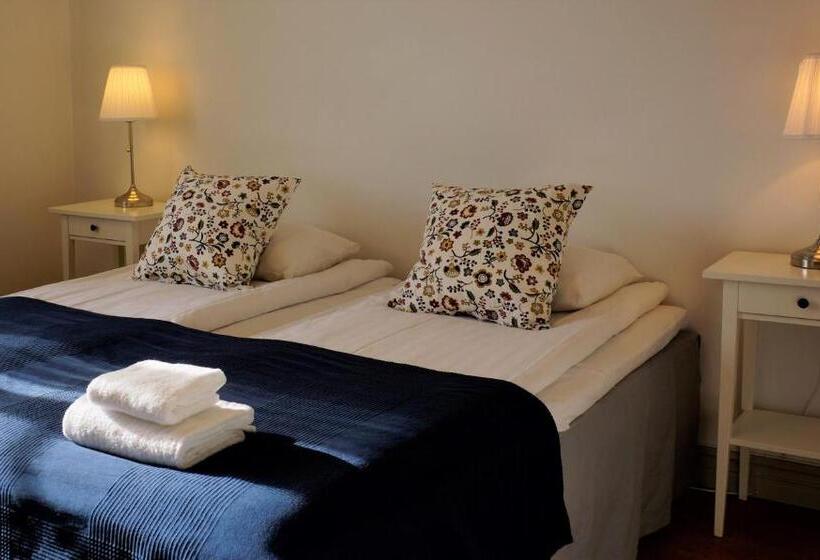 הוסטל Fästningens