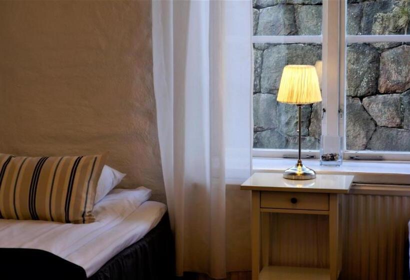 הוסטל Fästningens