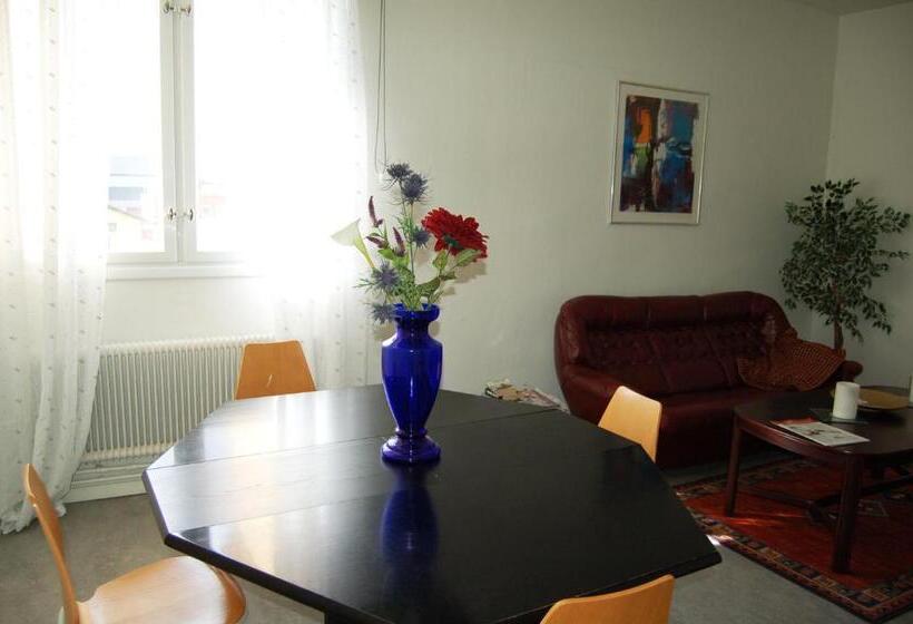 הוסטל Golden Spa Hotell