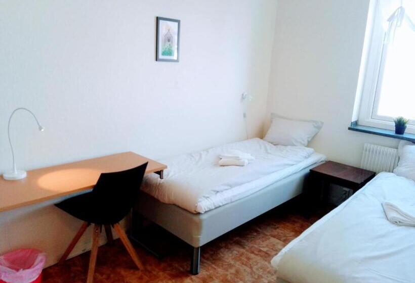 旅馆 Kristinebergs Bed & Breakfast