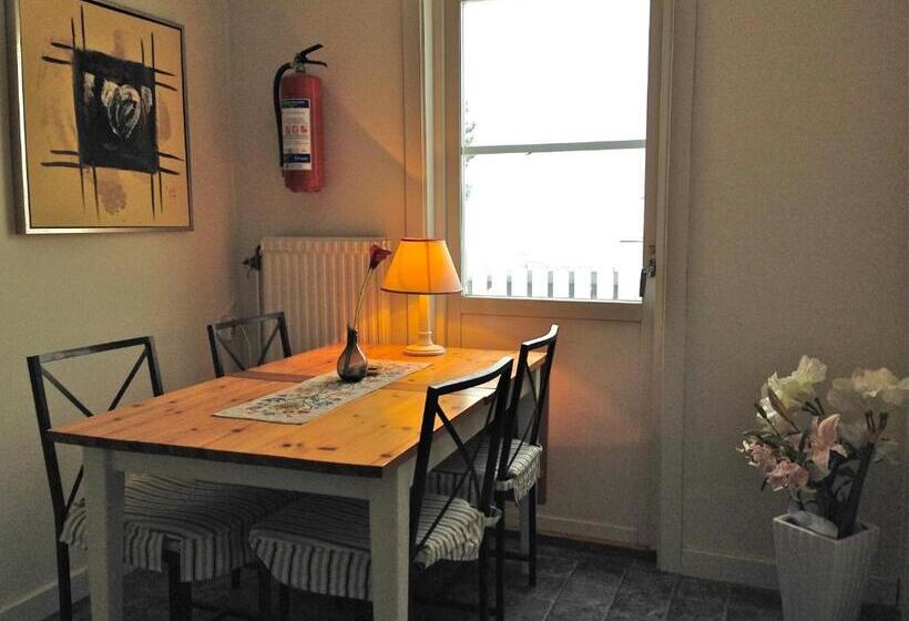 ユースホステル Prinsgården B&b Rum Stugor