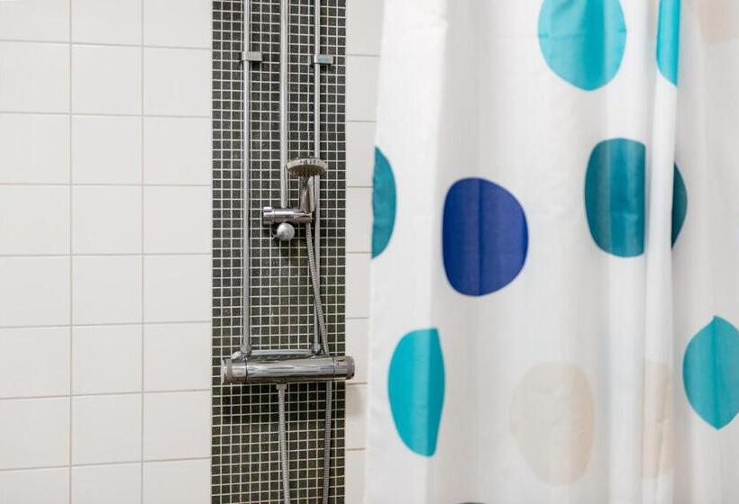 הוסטל örnsköldsviks Gästhamn