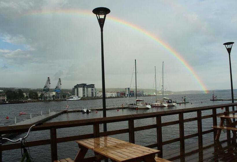 הוסטל örnsköldsviks Gästhamn