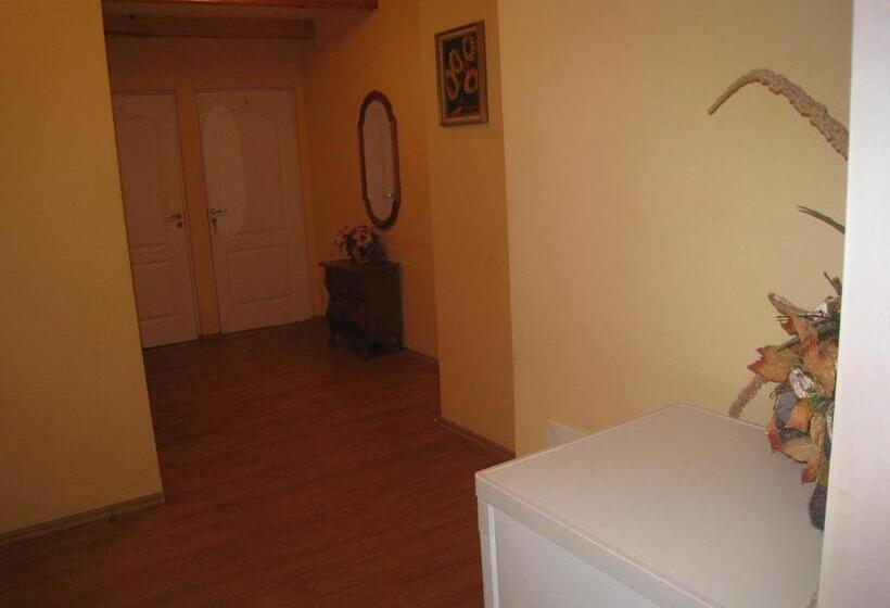 تختخواب و صبحانه Aroma Skuodiškio Užeiga