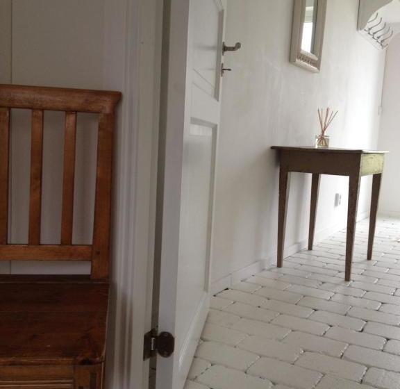 مبيت وإفطار Red Bird Farm