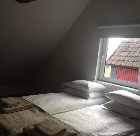 مبيت وإفطار Red Bird Farm