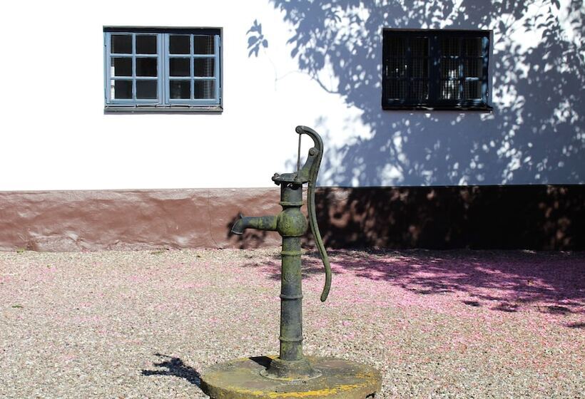 Bed and Breakfast österlens Karlsgård