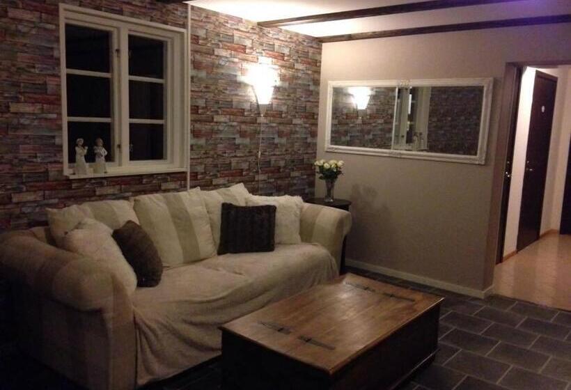 住宿加早餐  Vita Stenen Rum Och Restaurang