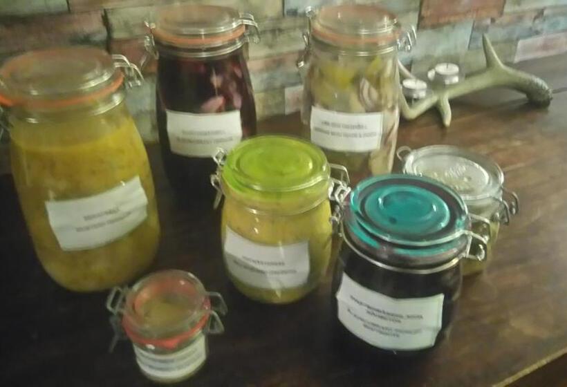 住宿加早餐  Vita Stenen Rum Och Restaurang