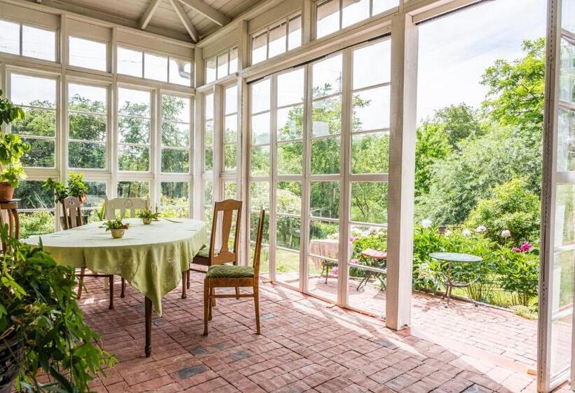 Boråkra Bed & Breakfast