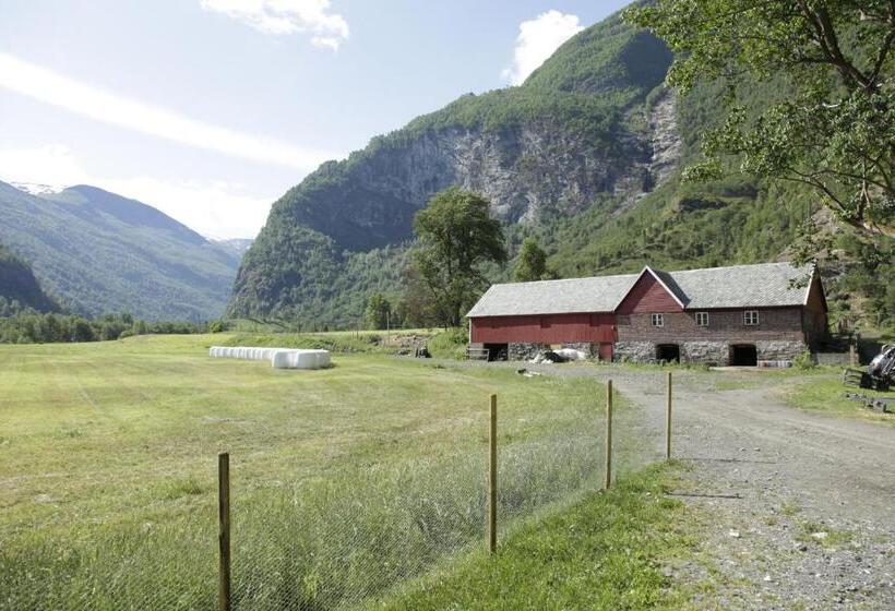 Brekke Gard Hostel