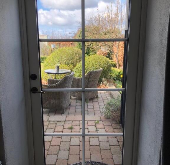 Glimminge Bed & Breakfast