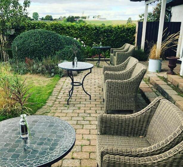 Glimminge Bed & Breakfast