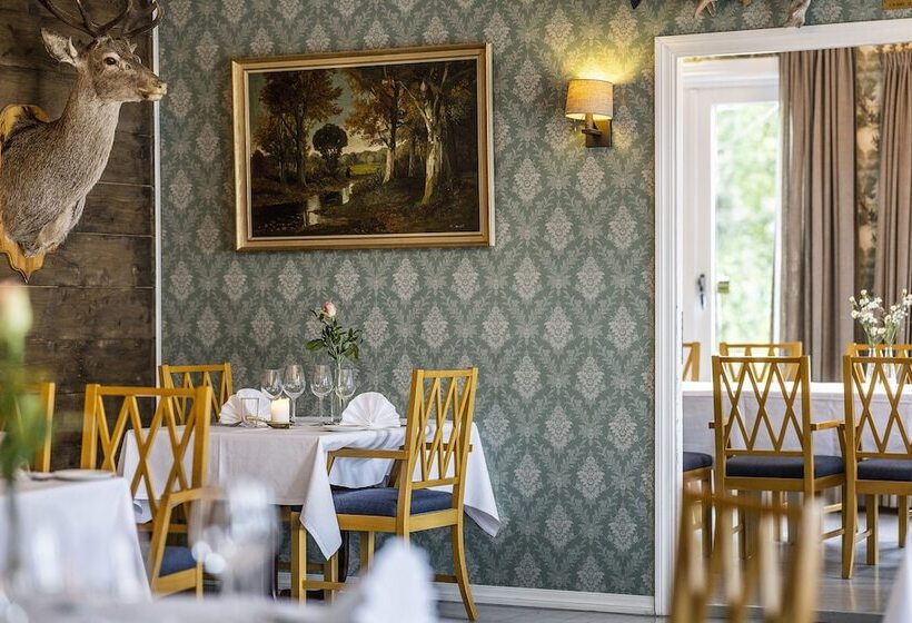 Gloppen Hotell   By Classic Norway Hotels