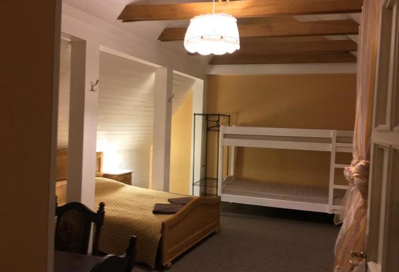 הוסטל Mikalo House