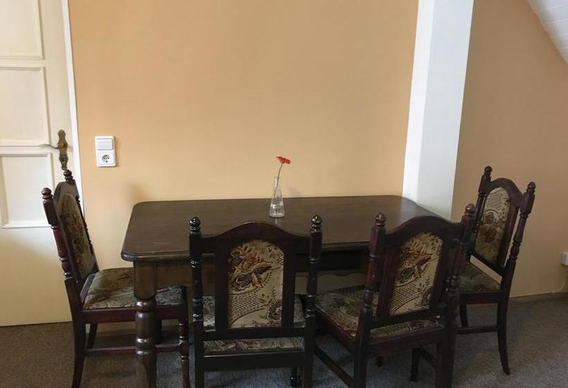 הוסטל Mikalo House