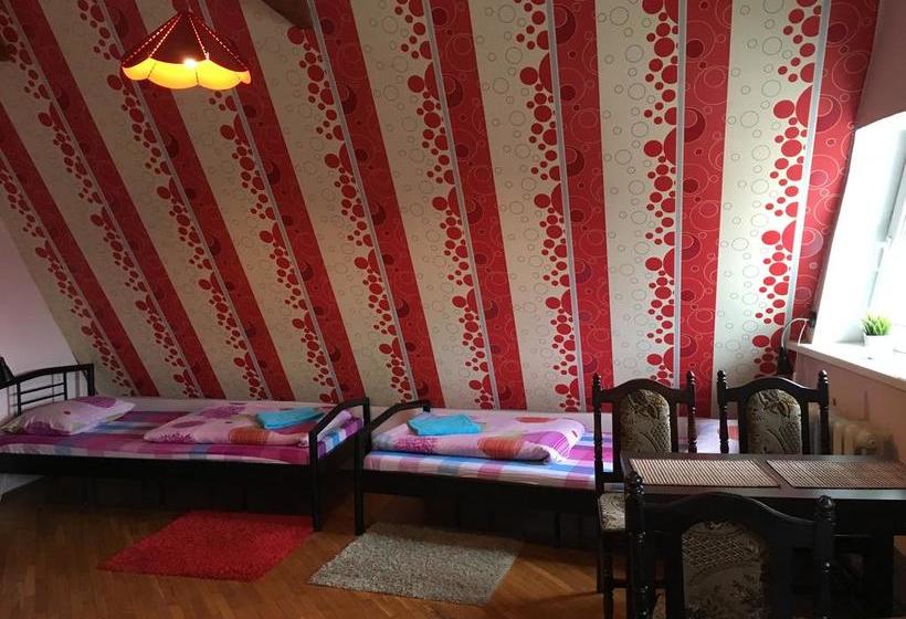 הוסטל Mikalo House