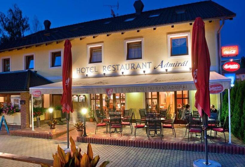 בית מלון כפרי Admiral