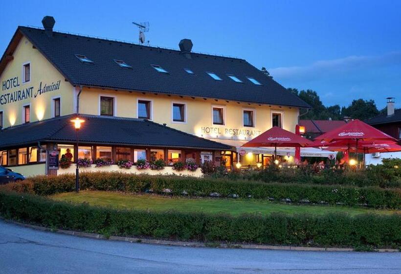 בית מלון כפרי Admiral