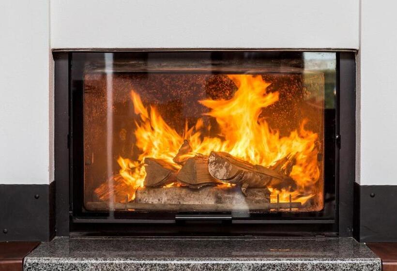 בית מלון כפרי Admiral