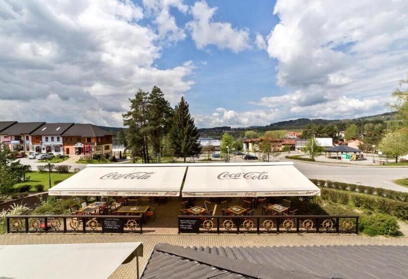 בית מלון כפרי Admiral