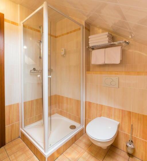 בית מלון כפרי Admiral