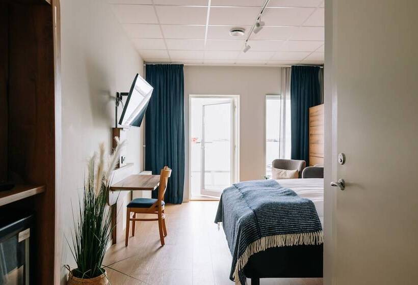 Badholmen Restaurang & Hotell