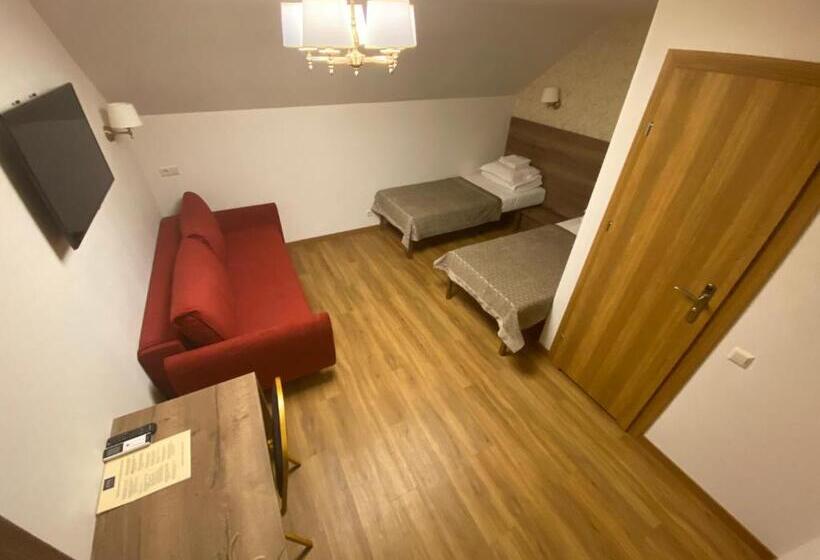 هتل Dzūkijos Dvaras