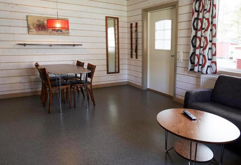 בית מלון כפרי First Camp Ansia   Lycksele