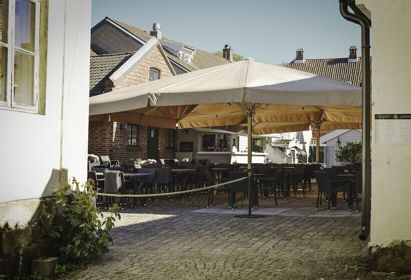Gamlebyen Hotell   Fredrikstad