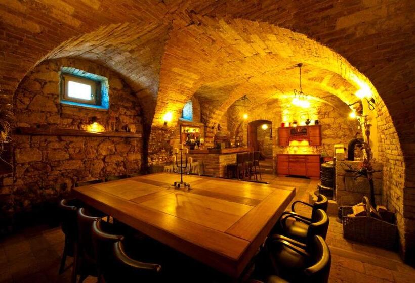 ホテル Garni Klaret