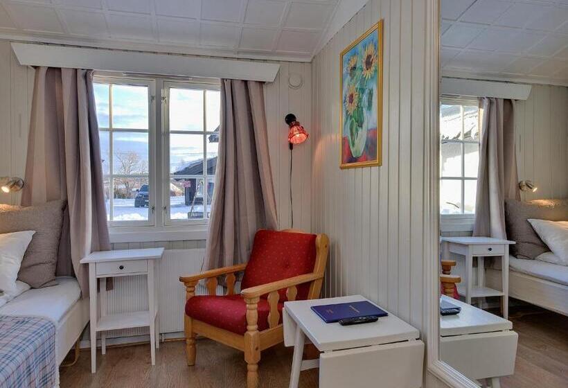 בית מלון כפרי Gomobu Fjellstue