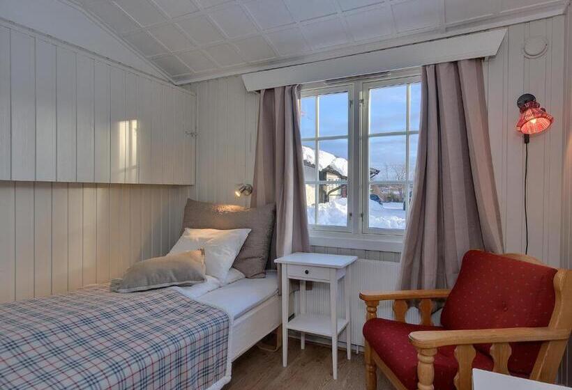 בית מלון כפרי Gomobu Fjellstue