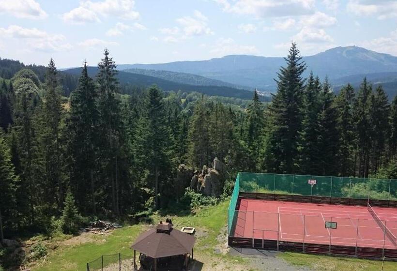 בית מלון כפרי Gradl