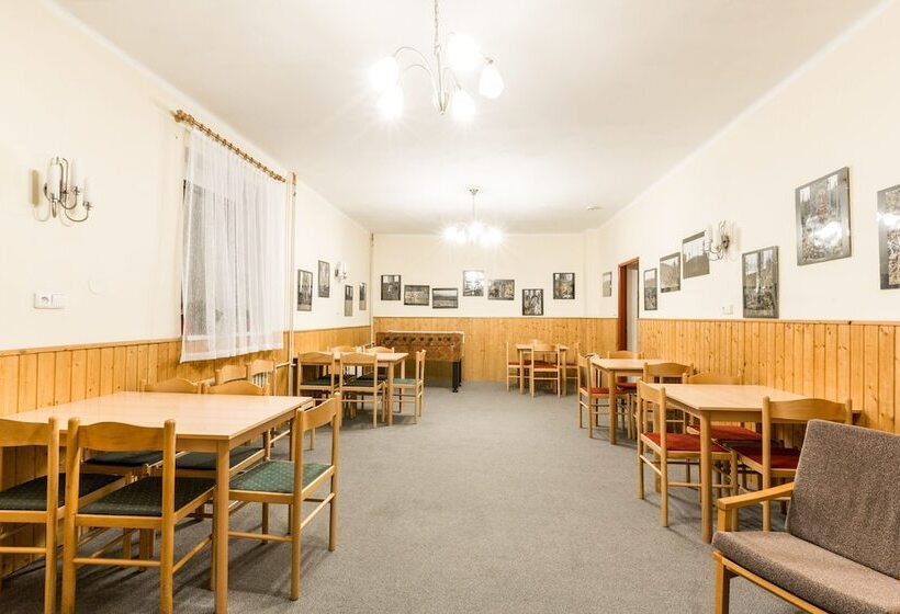 בית מלון כפרי Gradl