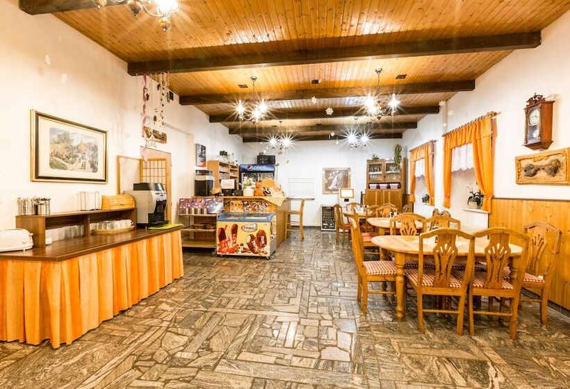 בית מלון כפרי Gradl