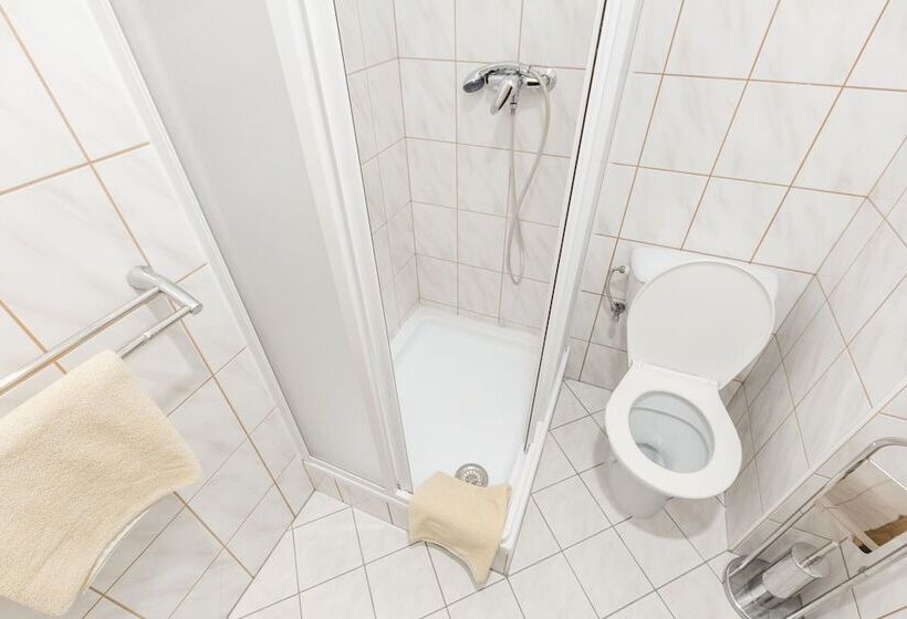 בית מלון כפרי Gradl