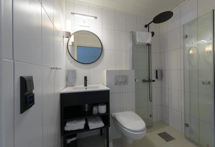 هتل Grønnbuene Rorbu