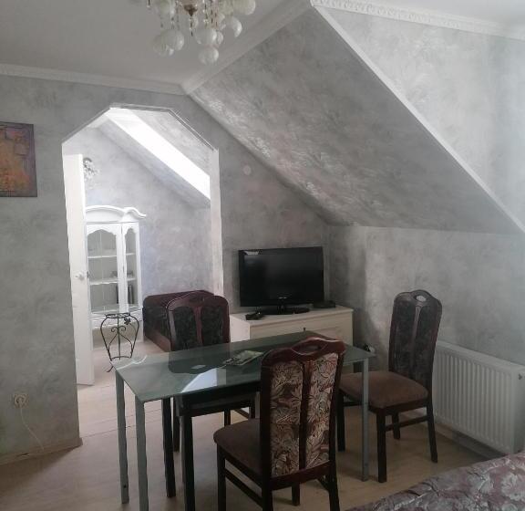 هتل Guest House Krista