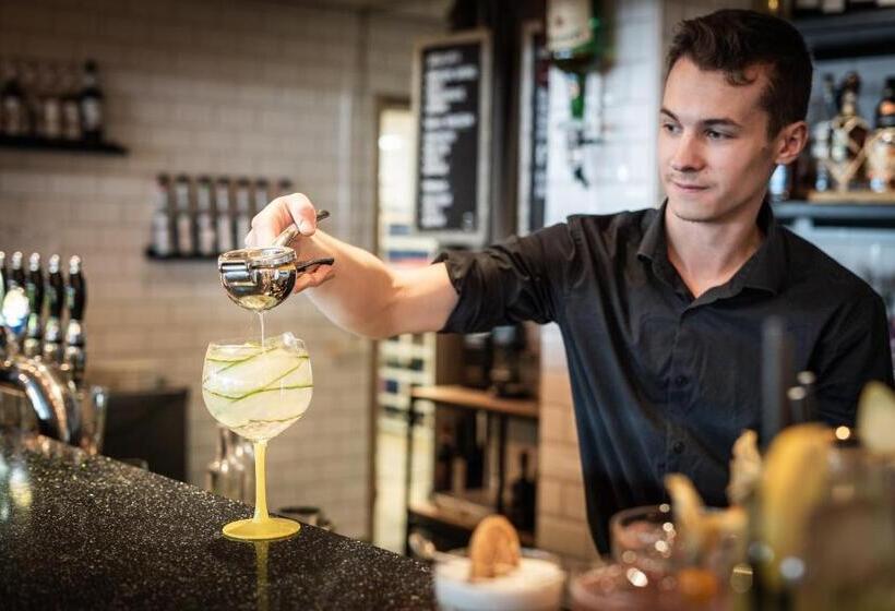 호텔 L Hallstaberget