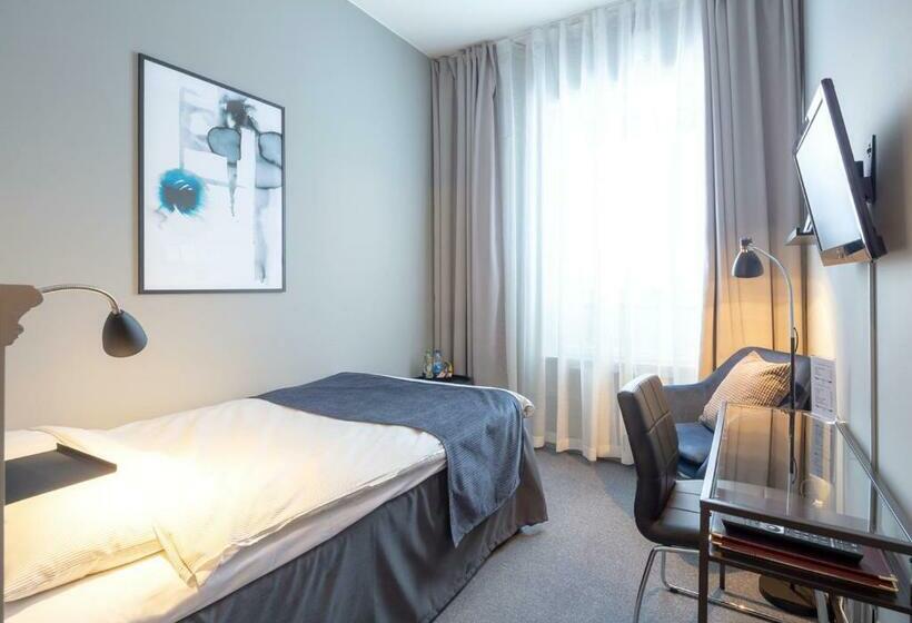 בית מלון כפרי L Leksand