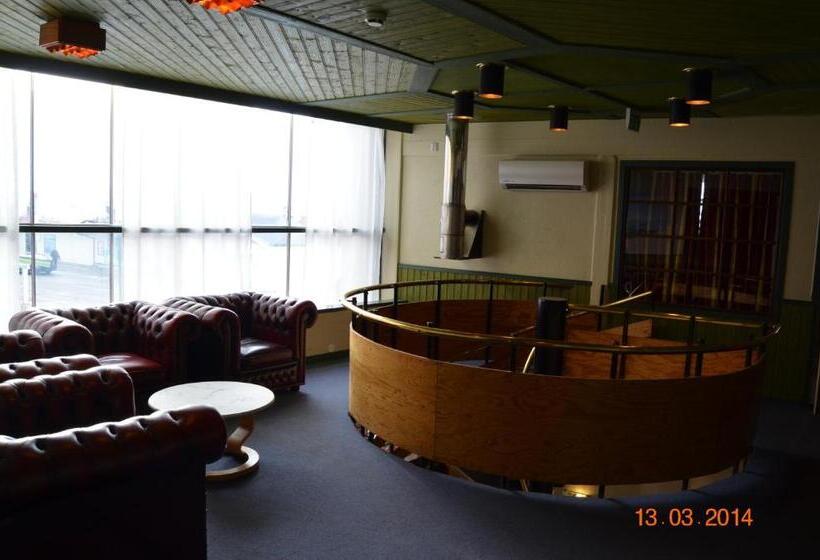 هتل Mehamn Arctic