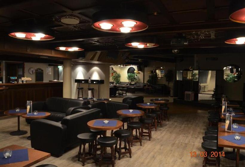 هتل Mehamn Arctic