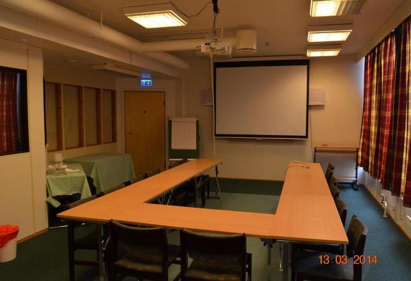 هتل Mehamn Arctic