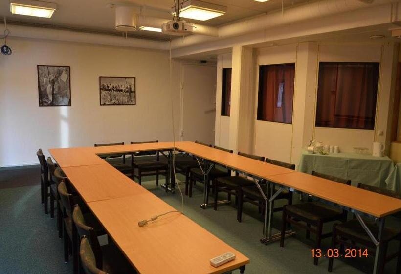 هتل Mehamn Arctic